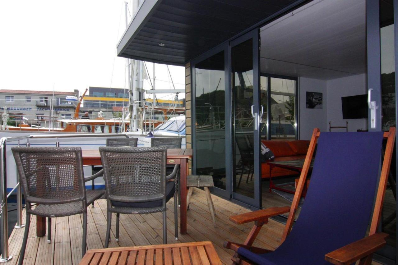 Hausboot Lina In Flensburg Exterior foto